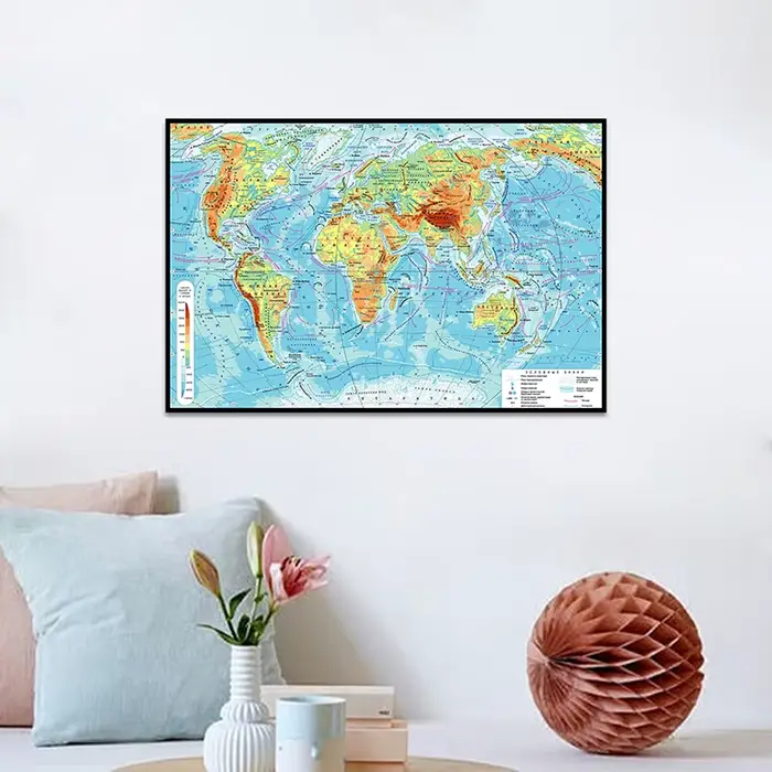 Toile carte du monde en russe