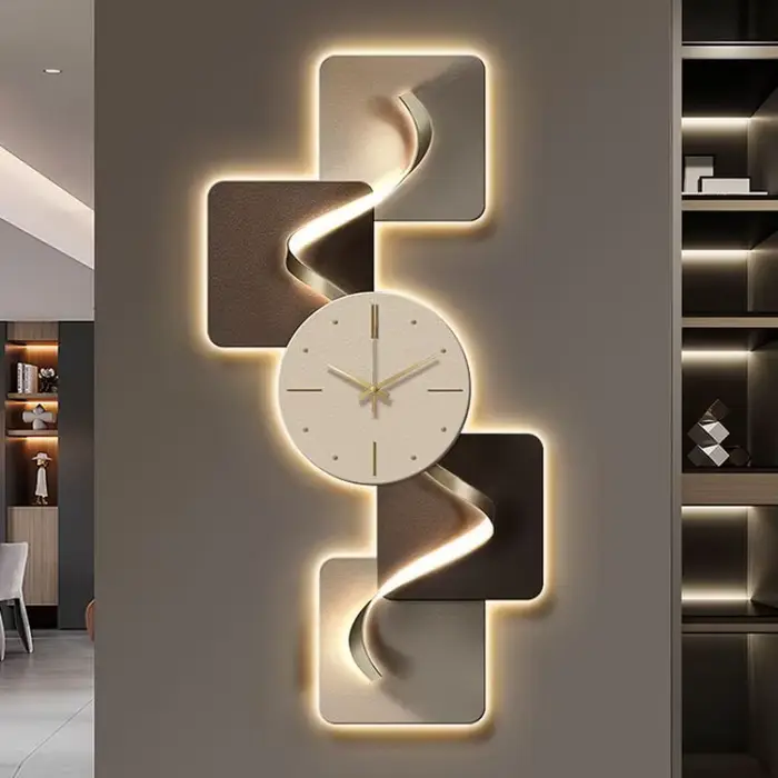 Horloge murale moderne avec panneau en cristal de carbone