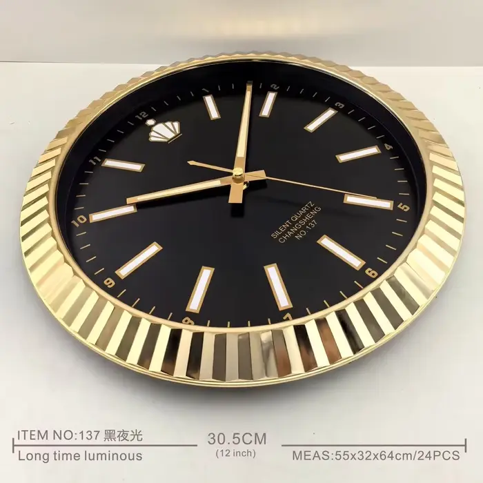 2025 Horloge murale classique lumineuse de luxe Quartz silencieux horloges murales de rôle moderne sans tic-tac