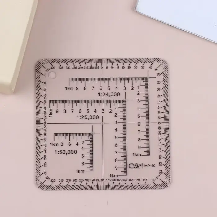 Carte topographique militaire pratique avec échelle de coordonnées militaires MGRS USNG pour les aventures de navigation maritime/terrestre