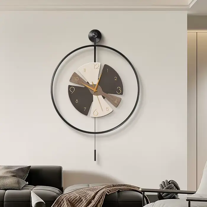 Horloge murale suspendue Simple