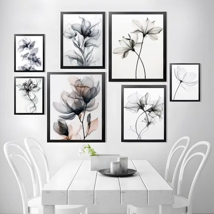 Peinture sur toile de fleurs à l'encre noire et blanche