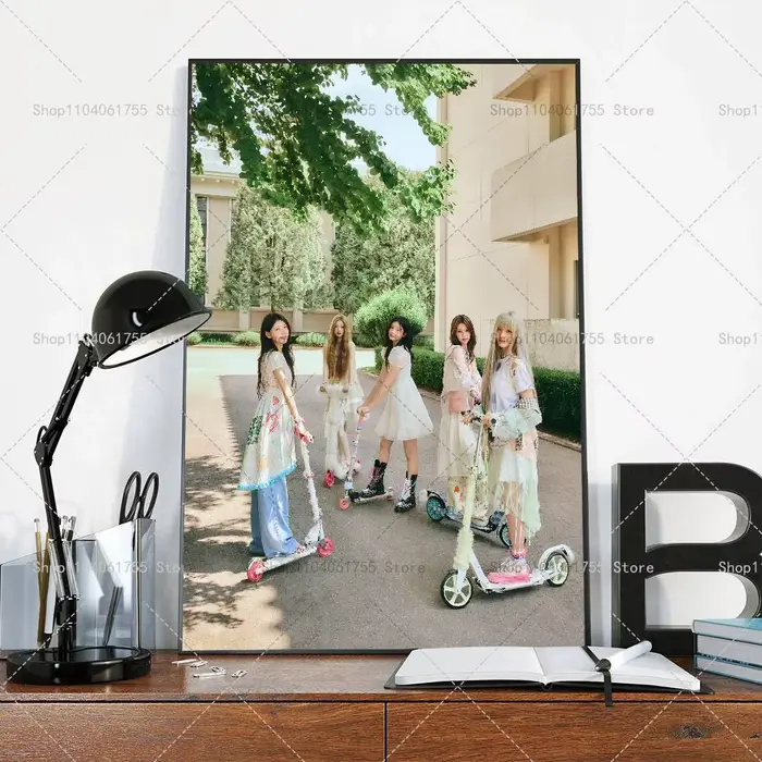 Affiche KPOP I-ILLIT, autocollant artistique auto-adhésif en papier imperméable, décoration murale p