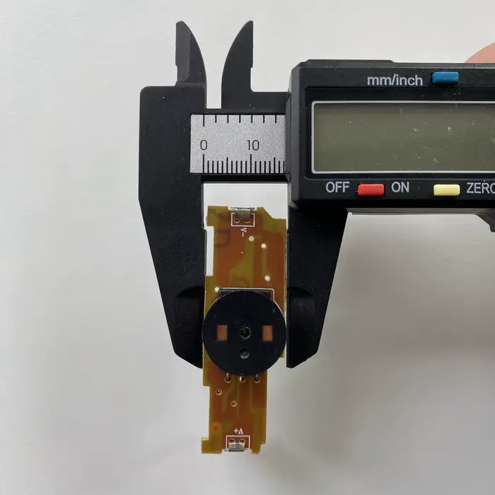 Accessoire d'horloge murale pivotante