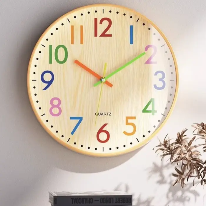 Horloge murale numérique facile à lire de 12 pouces