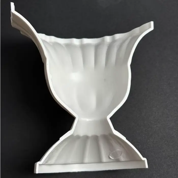 Vase mural demi-cercle blanc pour arrangement floral
