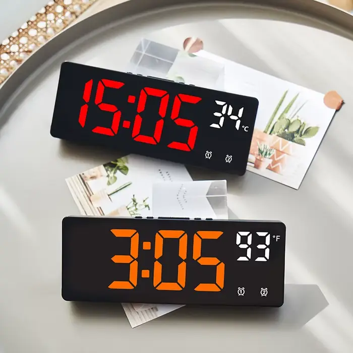 Horloge électronique commande vocale réveil numérique température