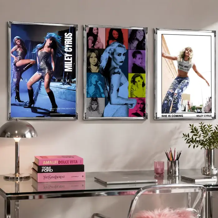 Affiche autocollante de la chanteuse M-Miley C-Cyrus
