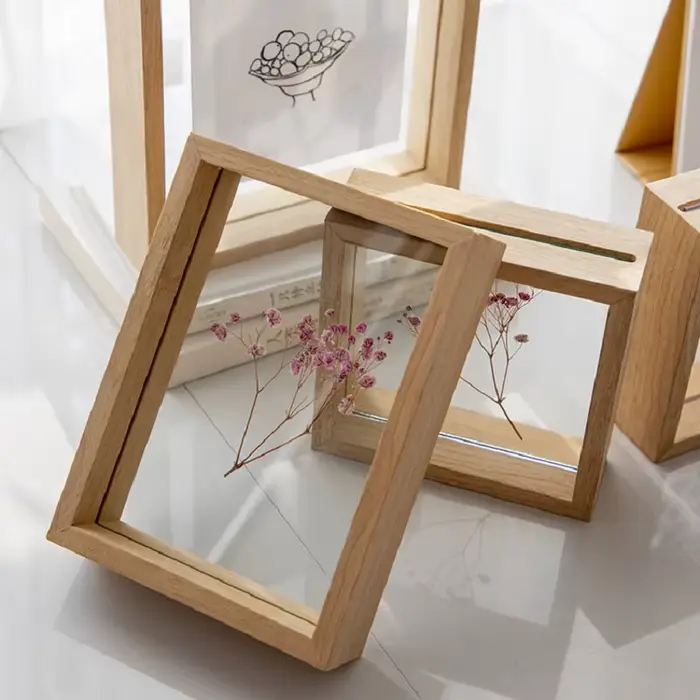 Cadre d'affichage en bois massif transparent