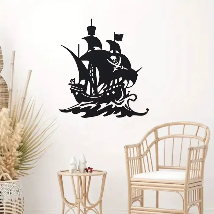 Décor mural style bateau pirate - Décorations nautiques audacieuses en métal qui apportent une aventure durable et tendance à toute pièce.
