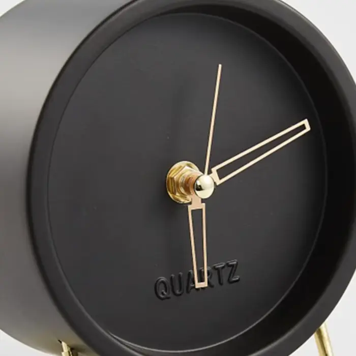 Horloge électronique de style nordique