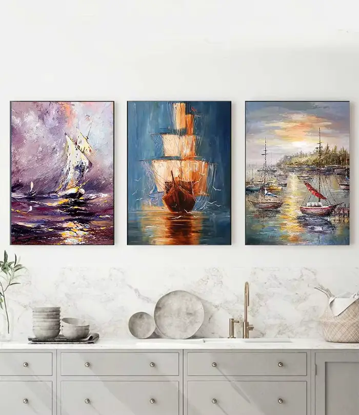 Peinture abstraite sur toile d'un bateau à voile sur la mer