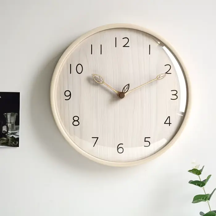Horloge Murale en Bois Massif