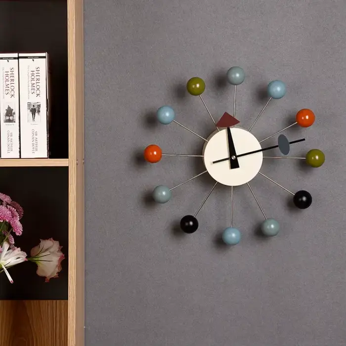 Horloge murale en bois à boule ronde silencieuse