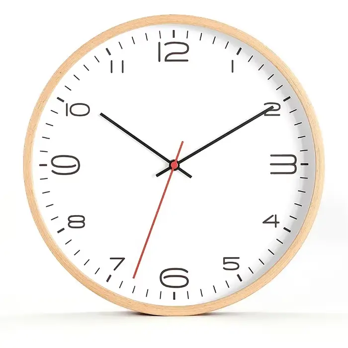 Horloge murale nordique en bois