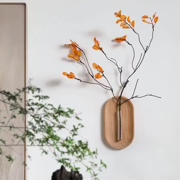 Vase mural en bois massif