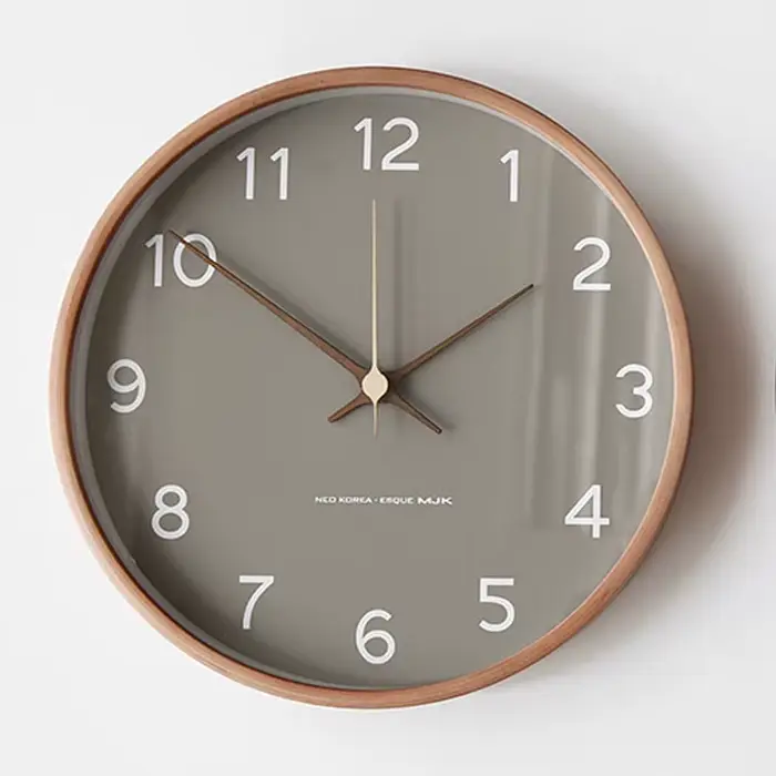 Horloge murale nordique en bois massif, moderne, Simple, créative, mode chinoise, personnalité, salo