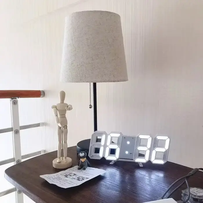 Horloge numérique LED 3D