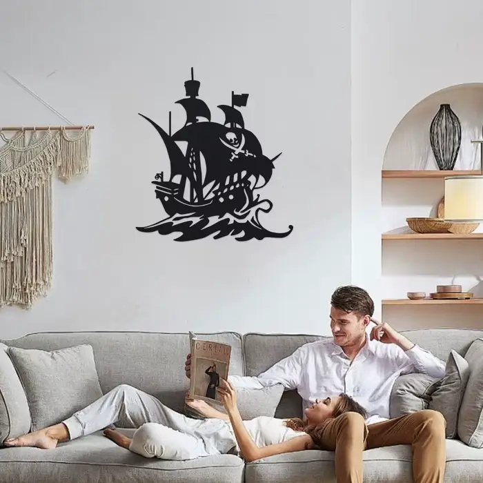 Décor mural style bateau pirate - Décorations nautiques audacieuses en métal qui apportent une aventure durable et tendance à toute pièce.