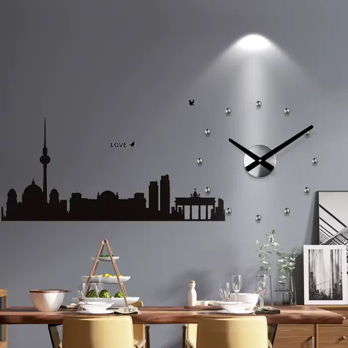Grande horloge murale de luxe en métal