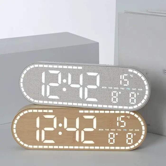 Horloge murale numérique avec affichage de la température et de la date