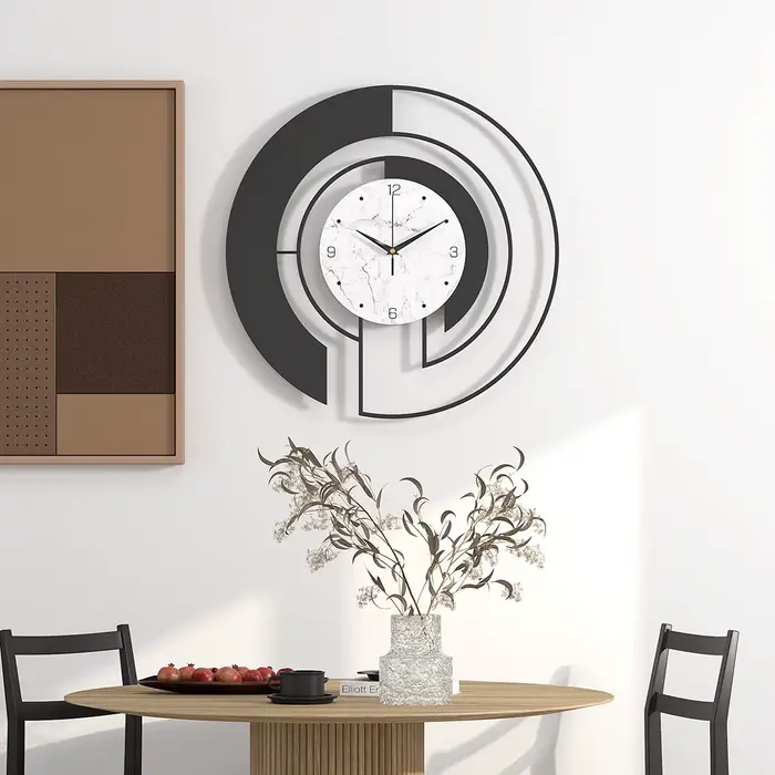 Horloge murale dorée, Art décoratif pour salon et entrée