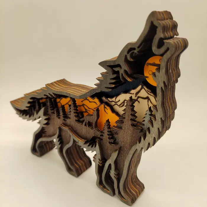 Sculpture sur bois 3D, forêt creuse