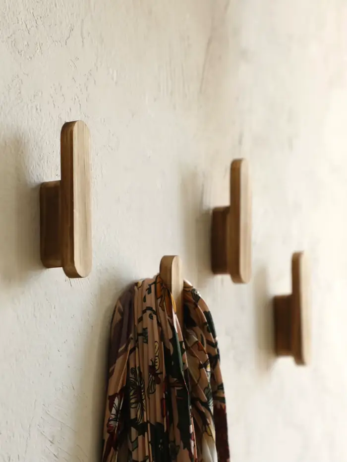 2 crochets muraux rustiques en bois faits à la main