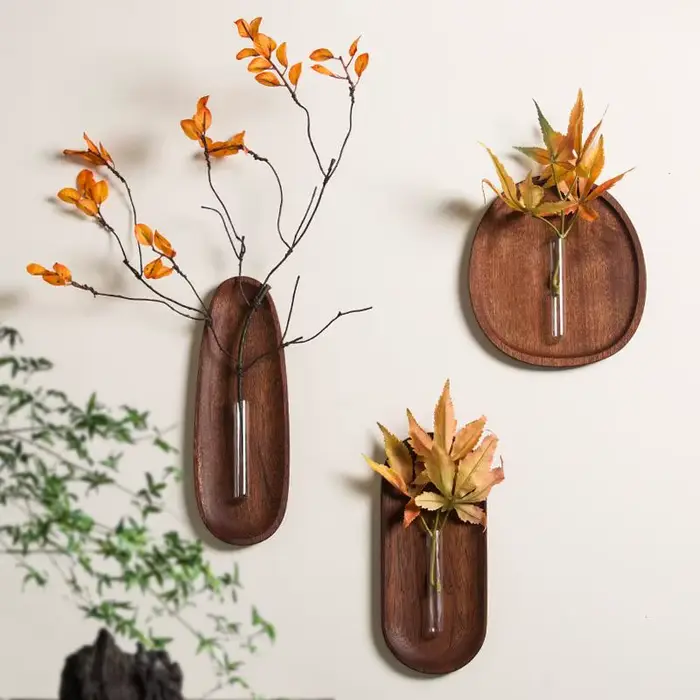 Vase mural en bois massif