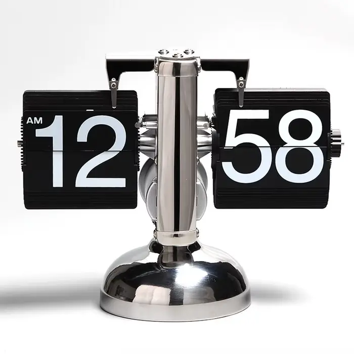 Horloge à affichage automatique avec pages de temps qui se retournent, pleine de technologie, pour l