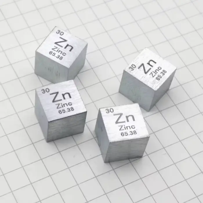 Ornement Cube en Zinc, Collection en métal