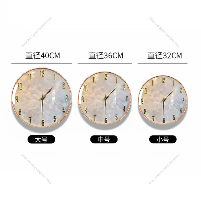 Horloge murale minimaliste à coque italienne