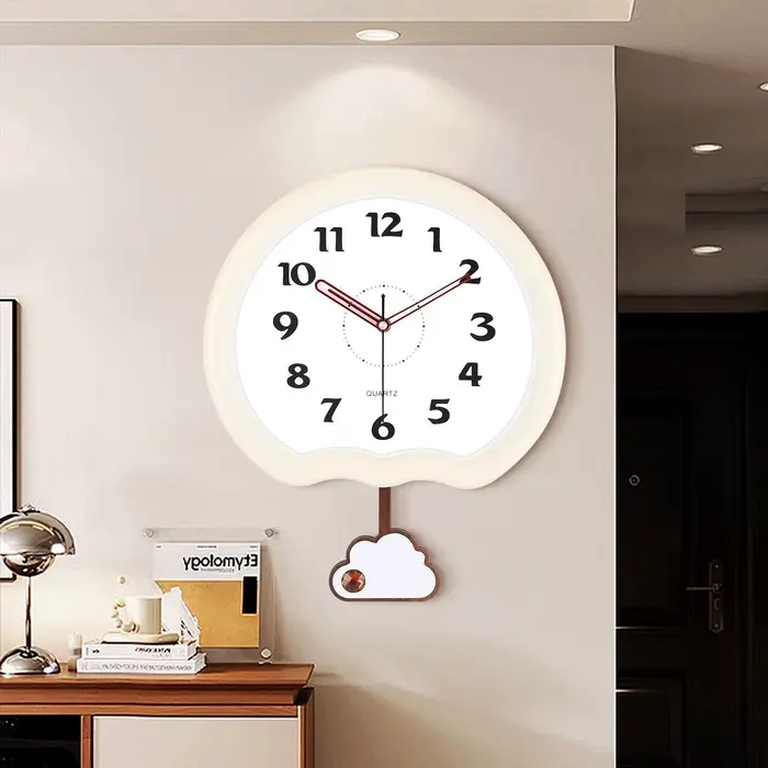 Cette horloge murale est une horloge à quartz moderne