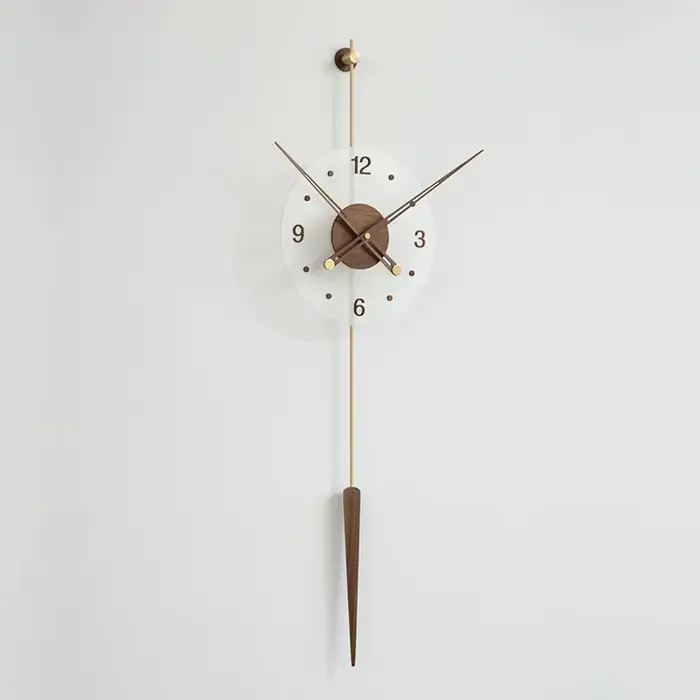 Horloge Murale Simple et Luxueuse