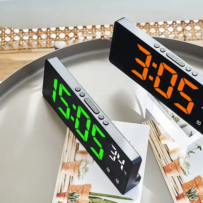 Horloge électronique commande vocale réveil numérique température