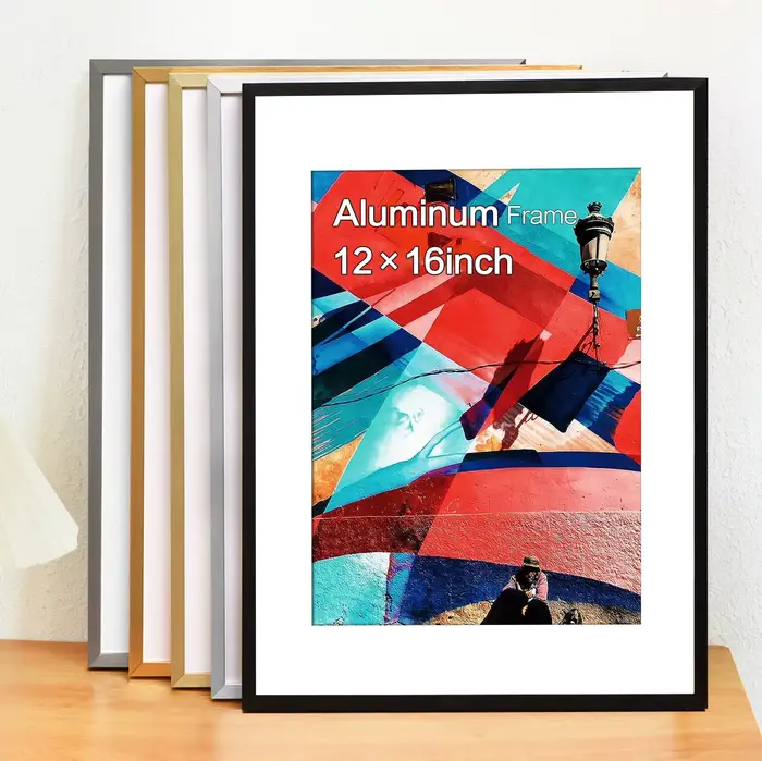 Cadre d'affiche en métal avec plexiglas poli