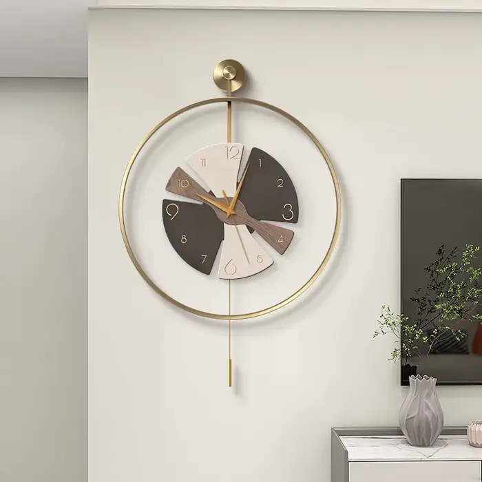 Horloge murale suspendue Simple