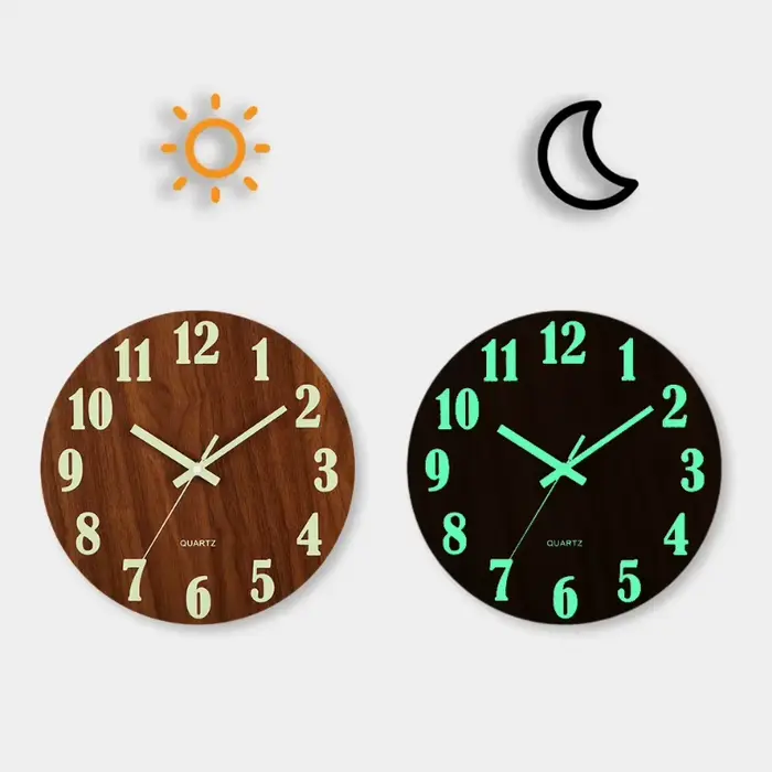 Horloge murale lumineuse en bois nordique de 12 pouces
