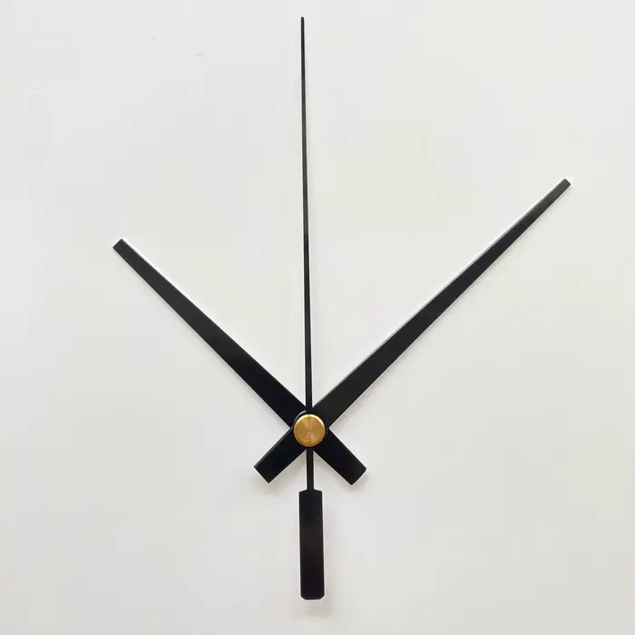 Horloge murale en métal