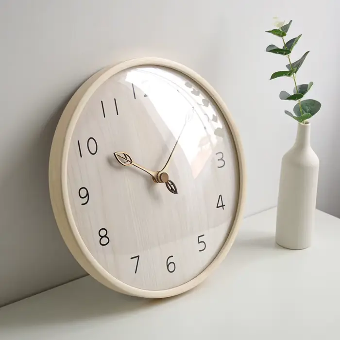 Horloge Murale en Bois Massif