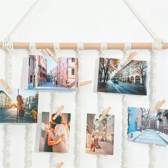 Présentoir de photo mural à pampilles Boho avec 25 clips en bois