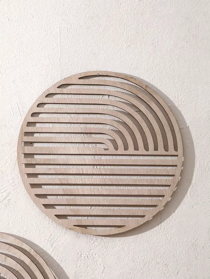 Décoration murale en bois naturel