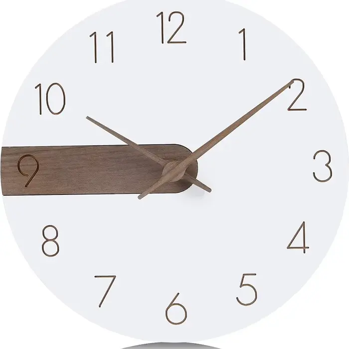 Horloge murale contemporaine en acrylique et bois