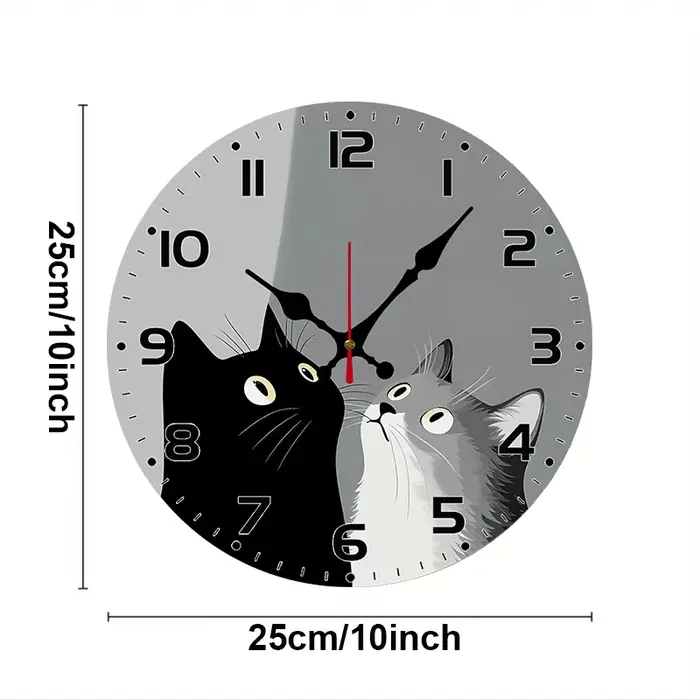 Horloge murale suspendue silencieuse ronde en bois avec chats noirs et blancs
