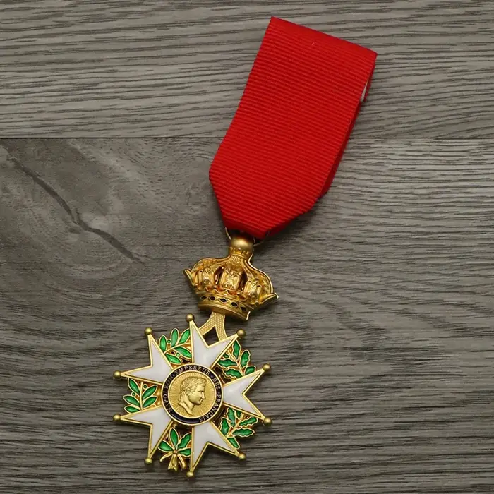 Reproduction de la médaille d'honneur des chevaliers seniors de l'empereur français Napoléon