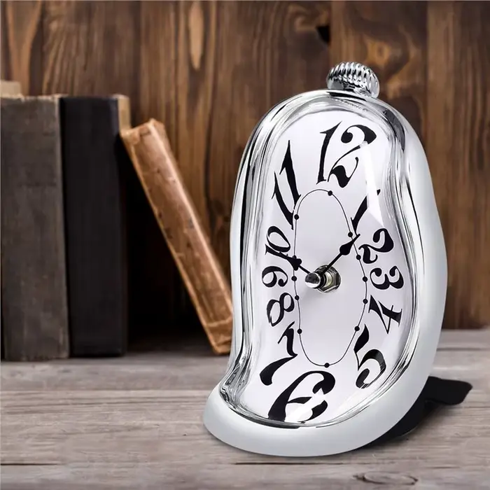 Horloge murale inspirée de l'art X51A