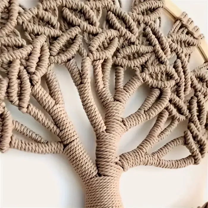 Mur en macramé tissé à la main