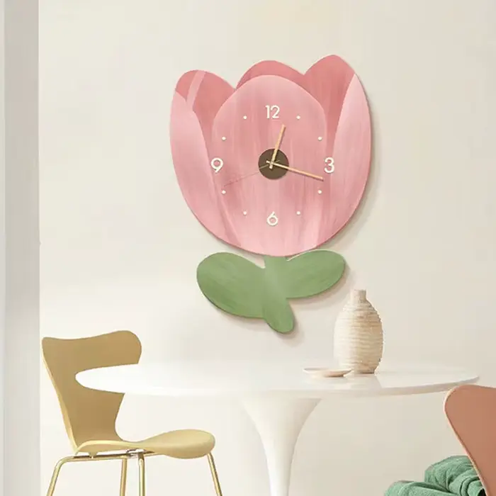 Horloge murale en forme de fleur simple