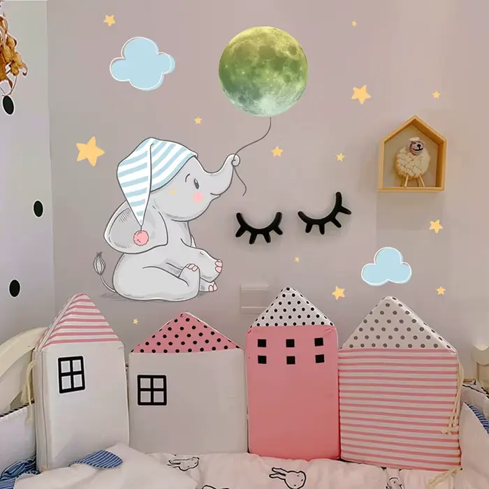 Autocollant mural lumineux bébé éléphant lune