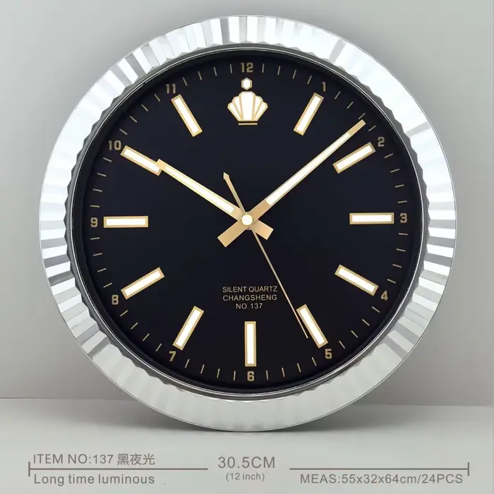 2025 Horloge murale classique lumineuse de luxe Quartz silencieux horloges murales de rôle moderne sans tic-tac